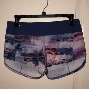 Lululemon speed up shorts 2.5”